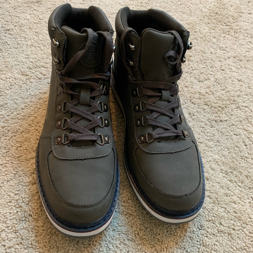 Hawke and Co boots